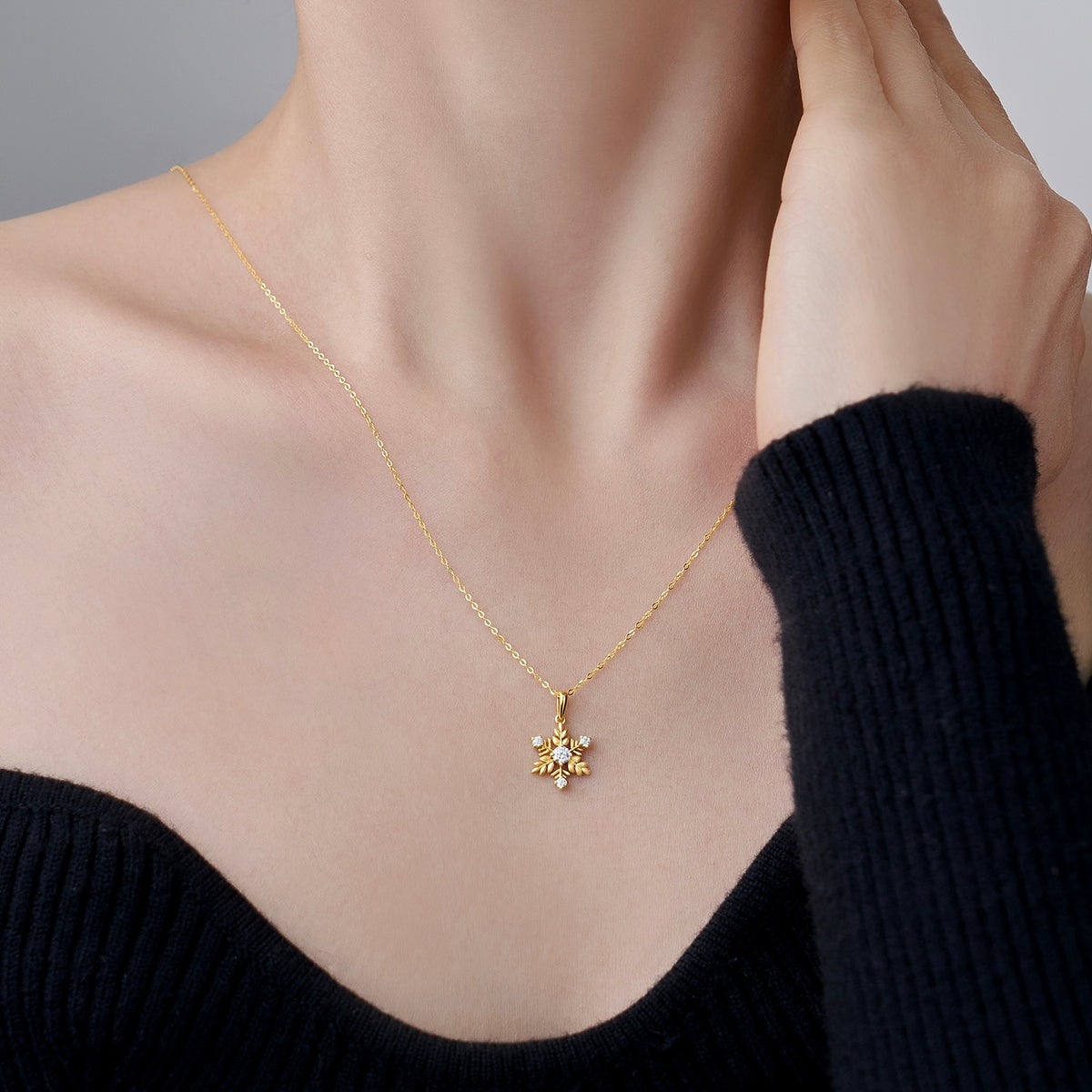 Wheat & Snow Necklace