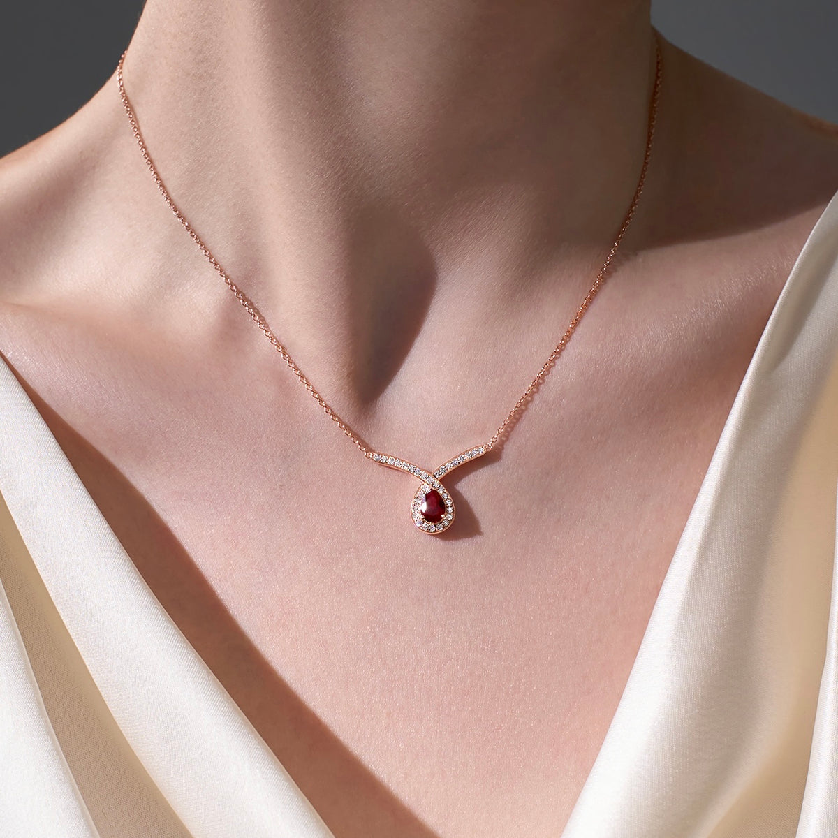 The Drop Necklace